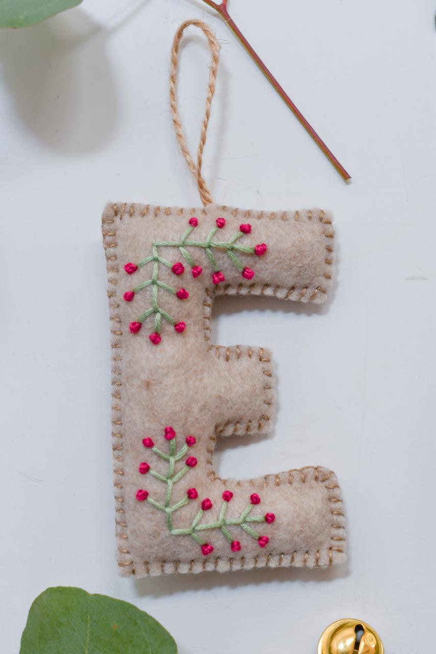 Kit para hacer tus adornos de letras